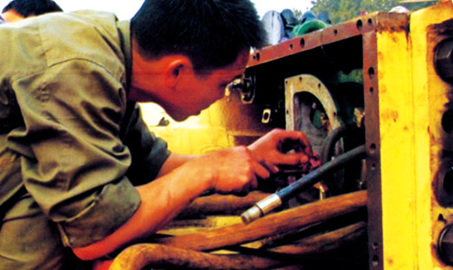 采掘設(shè)備零部件加工